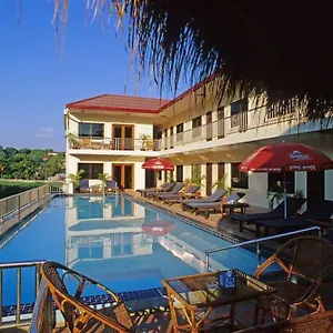 Otel Aqua Family ***