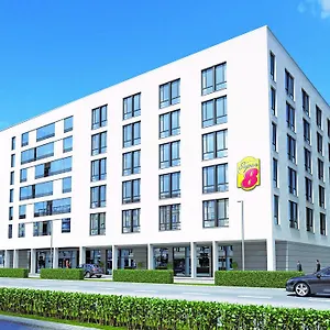 Super 8 By Wyndham West Hotel Monaco di Baviera