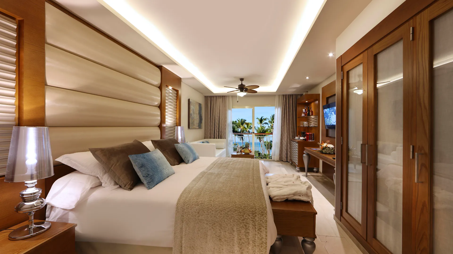 ***** Resort Majestic Mirage Punta Cana, All Suites (Adults Only) Dominican Republic